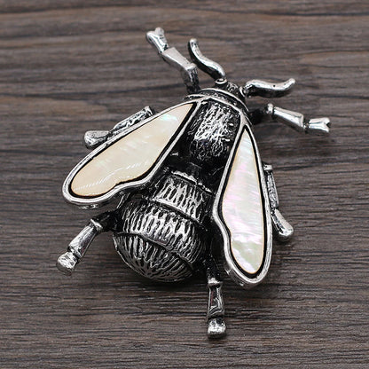 Natural Shell Bumblebee Brooch Trendy Alloy Bee Insects Pin Pendant for Women Brooches Jewelry Making DIY Necklace Gift 35x45mm