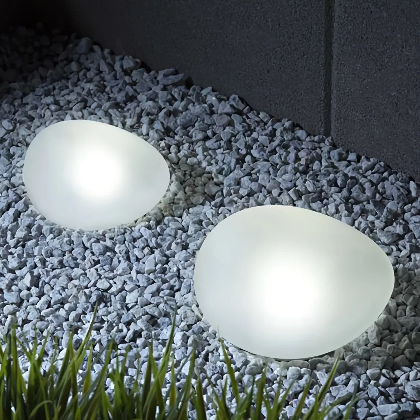 Solar Pebble Stone Lights for Outdoor Garden, Villa, Park – Decorative Landscape Lighting for Atmosphere & Ambience