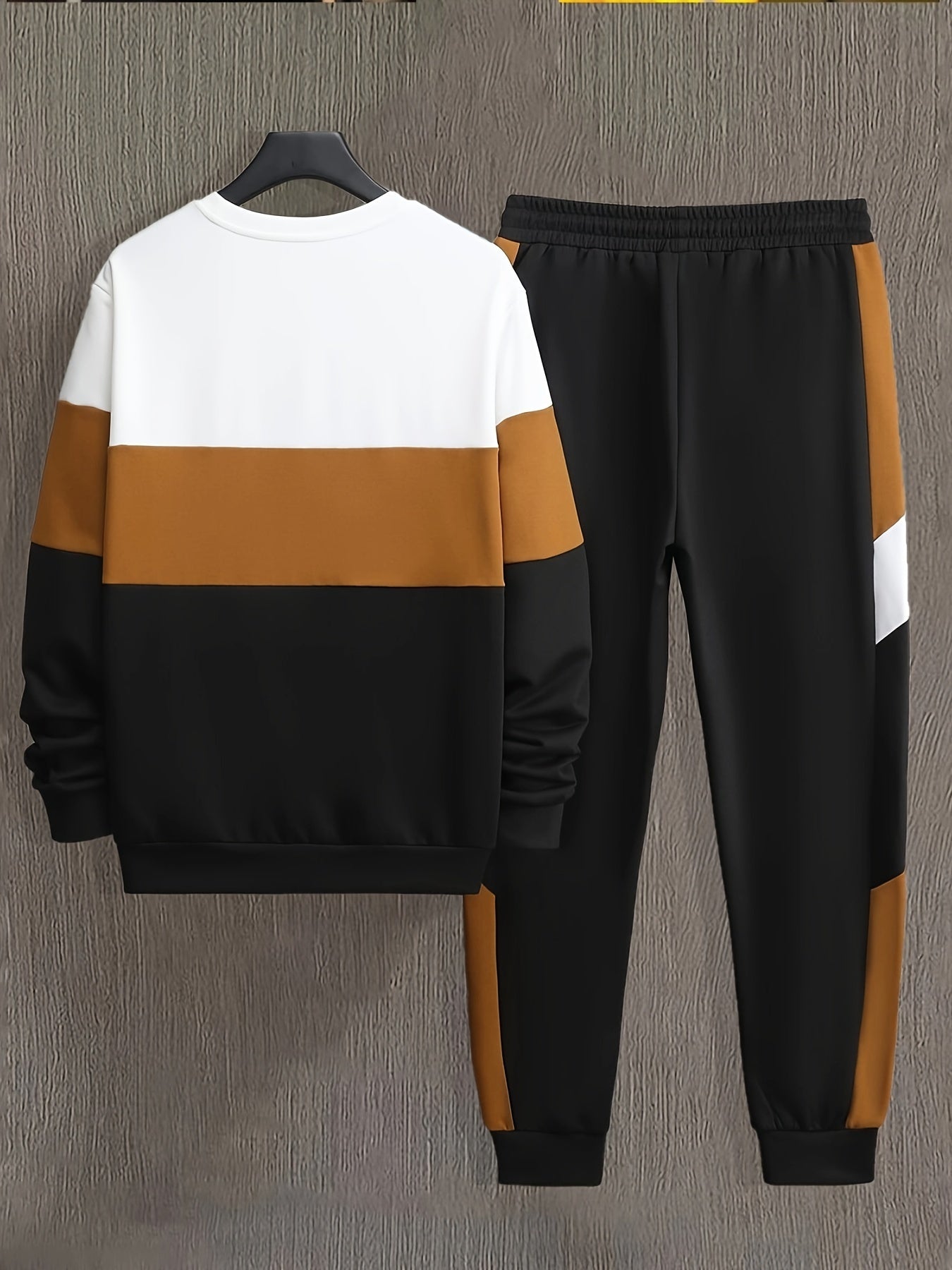 A Set of Men'S Color-Blocked Sportswear for Spring And Autumn, Featuring a Casual Print Long-Sleeve Crew Neck Sweatshirt And Drawstring Jogger Pants.